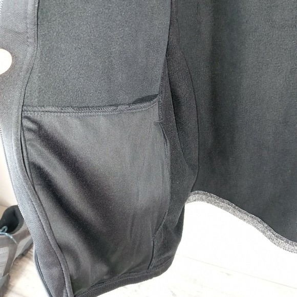 Spyder Black & Gray Stand Collar Zip Front Jacket Men's NWT Size Medium - Picture 10 of 11